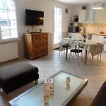 La Palmyre - Maison Mitoyenne En Pierres - Avec Piscine Privee * لو ماثيز