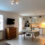 La Palmyre - Maison Mitoyenne En Pierres - Avec Piscine Privee فيلة *