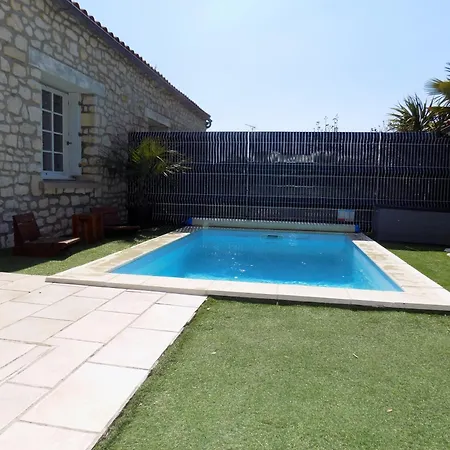 别墅 La Palmyre - Maison Mitoyenne En Pierres - Avec Piscine Privee 莱马特