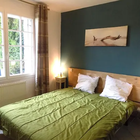 La Palmyre - Maison Mitoyenne En Pierres - Avec Piscine Privee Villa Les Mathes