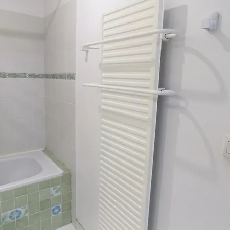 Villa La Palmyre - Maison Mitoyenne En Pierres - Avec Piscine Privee Les Mathes