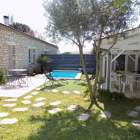 La Palmyre - Maison Mitoyenne En Pierres - Avec Piscine Privee Les Mathes