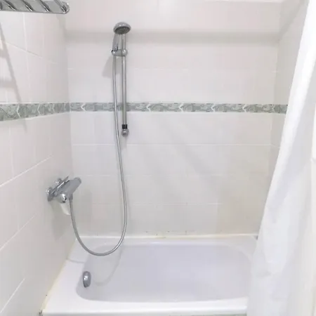 La Palmyre - Maison Mitoyenne En Pierres - Avec Piscine Privee Villa