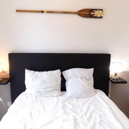 La Palmyre - Maison Mitoyenne En Pierres - Avec Piscine Privee *