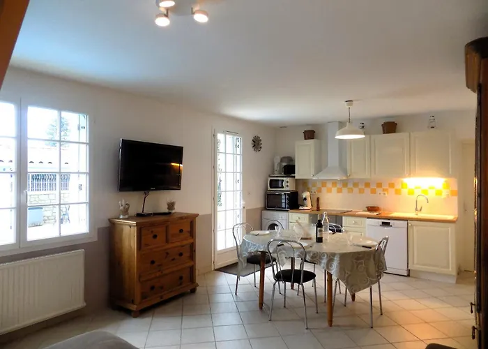 Βίλα La Palmyre - Maison Mitoyenne En Pierres - Avec Piscine Privee *