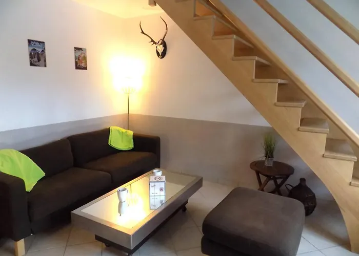 La Palmyre - Maison Mitoyenne En Pierres - Avec Piscine Privee *