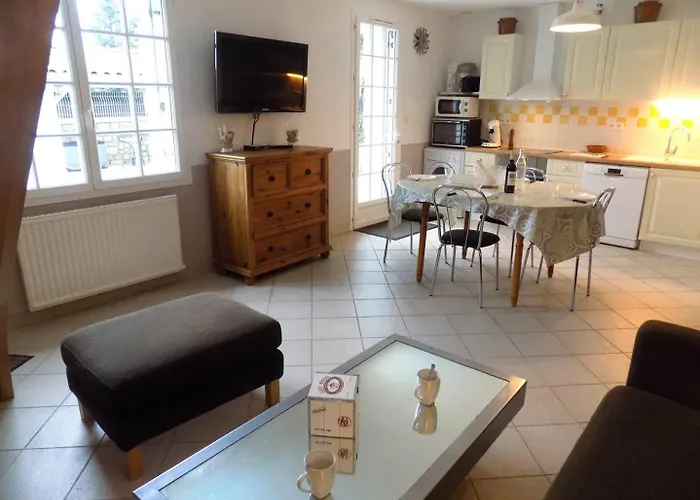 La Palmyre - Maison Mitoyenne En Pierres - Avec Piscine Privee Βίλα Les Mathes